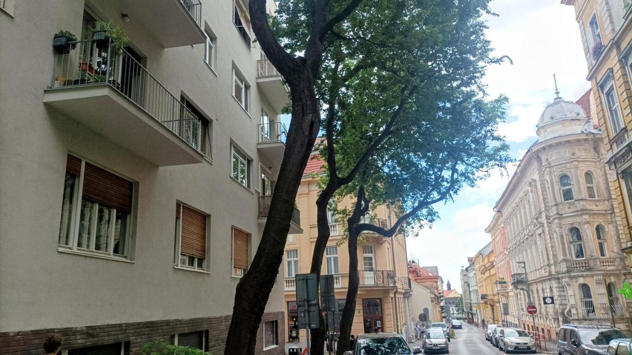 Nice Flat Under The Castle Bratislava Esterno foto